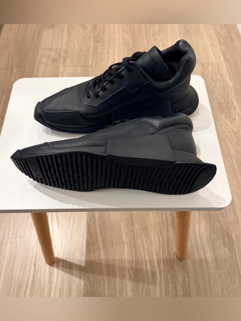 Rick Owens Black Leather Low-Top Runner Sneakers